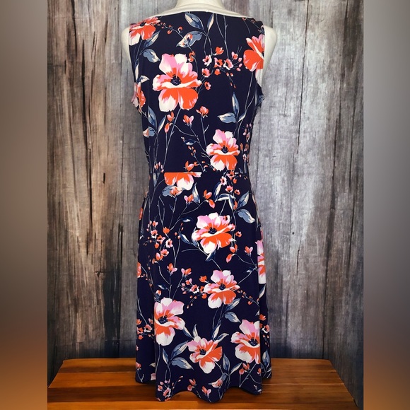 Ivanka Trump Floral Sleeveless Work/Office Dress - Picture 5 of 14